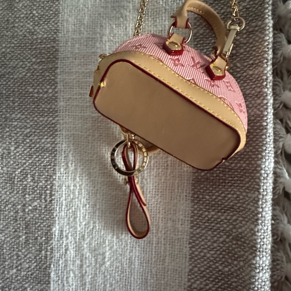 Pink Mini Key & Card Holder Charm - Picture 12 of 12